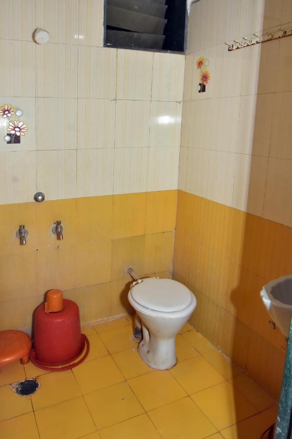 Hotel Temple Sai Shirdi Buitenkant foto