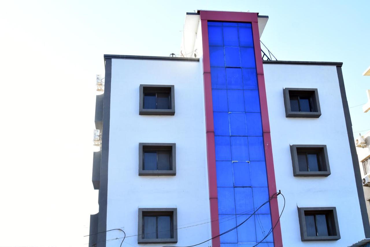 Hotel Temple Sai Shirdi Buitenkant foto