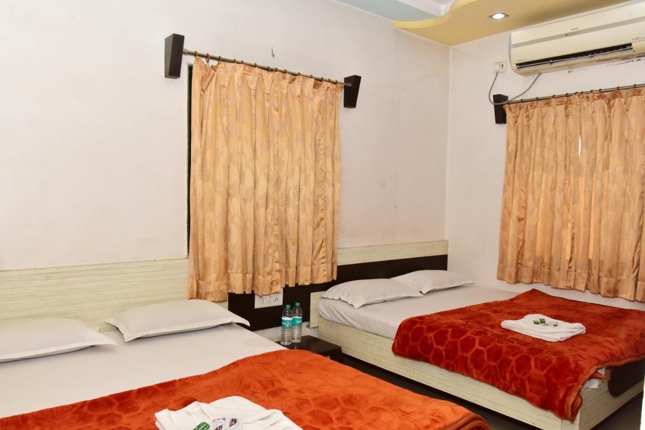 Hotel Temple Sai Shirdi Buitenkant foto